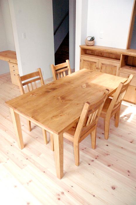 テーブル＆チェアー